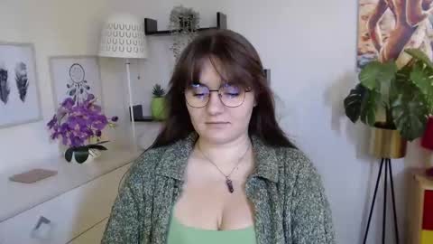 Snapshot of julie_extasy chatting on 10, 9, 2025 Julie online show from 10, 9, 2025