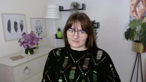 Snapshot of julie_extasy chatting on 15, 10, 2025 Julie online show from 15, 10, 2025