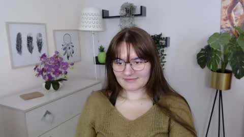 Snapshot of julie_extasy chatting on 17, 10, 2025 Julie online show from 17, 10, 2025