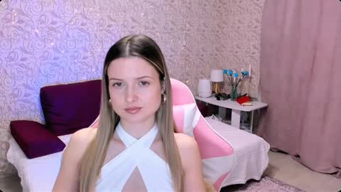 Snapshot of julie_flores chatting on 5, 12, 2024 Julie online show from 5, 12, 2024