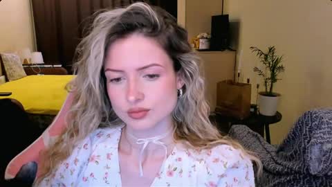 Julie online show from 21, 4, 2026