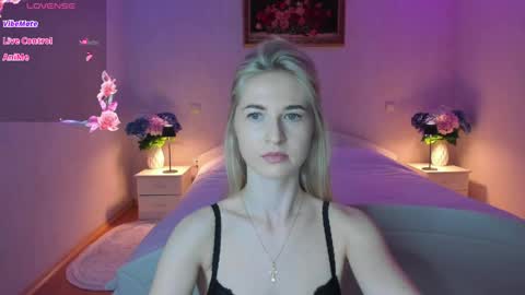 julieblazex online show from 7, 6, 2026