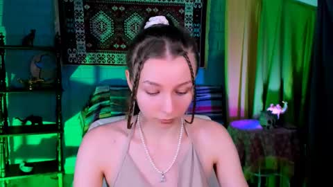 juliedaniel online show from 19, 11, 2025