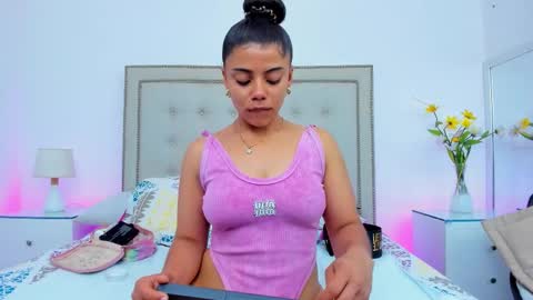 Julieehabubu online show from 4, 3, 2026