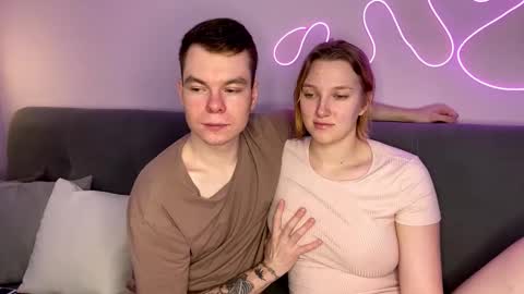 Julie and Thomas online show from 21, 11, 2025