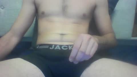 Snapshot of julien6100 chatting on 14, 10, 2025 Juju online show from 14, 10, 2025