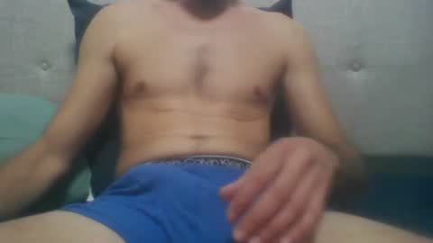 Snapshot of julien6100 chatting on 16, 10, 2025 Juju online show from 16, 10, 2025