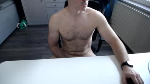 julienneedyou online show from 15, 6, 2026