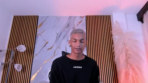 Julien online show from 9, 10, 2025