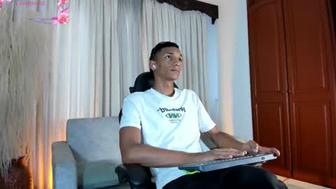 Julien online show from 7, 2, 2026