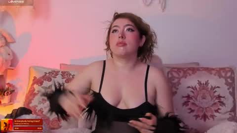 Juli  online show from 26, 9, 2025