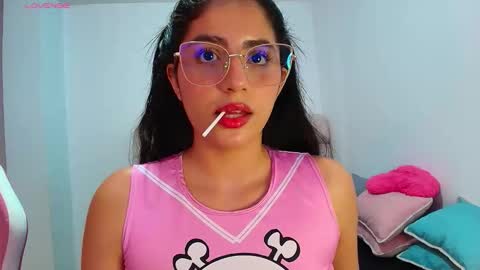 Snapshot of julieta_rose19 chatting on 24, 2, 2026 julieta_rose19 online show from 24, 2, 2026