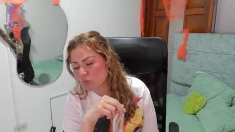 julieta_star69 online show from 27, 10, 2025