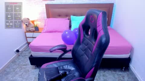 Snapshot of julieth_love_ chatting on 16, 9, 2025 Julieth online show from 16, 9, 2025
