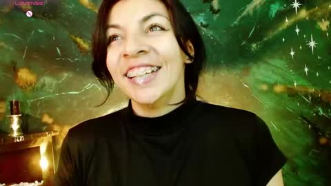 Snapshot of julieth_sex1 chatting on 14, 5, 2026 online show from 14, 5, 2026