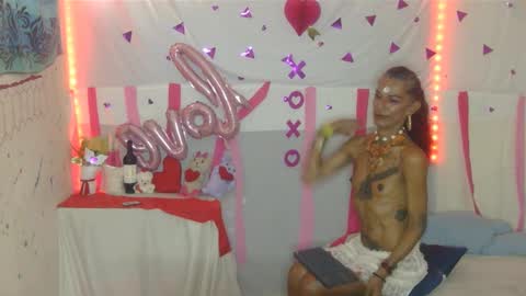 Julieth Wolf online show from 11, 2, 2025