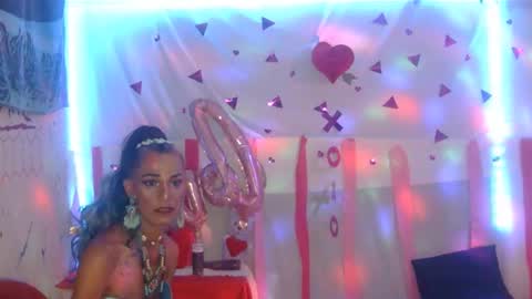 Julieth Wolf online show from 15, 2, 2025