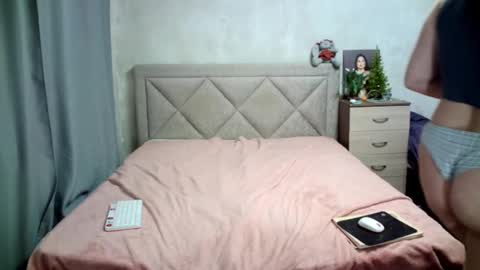 Snapshot of julietkalen chatting on 20, 12, 2024 Julietkitty online show from 20, 12, 2024