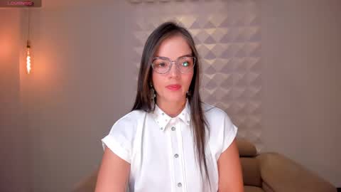Snapshot of juliettabasset chatting on 9, 1, 2025 JULIETTA online show from 9, 1, 2025