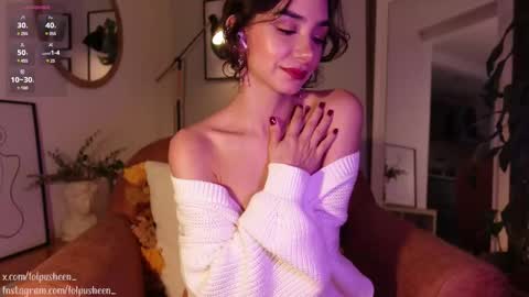 Snapshot of juliette_dee chatting on 10, 2, 2025 Juliette Dee online show from 10, 2, 2025