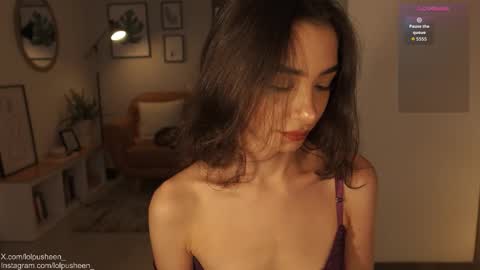 Snapshot of juliette_dee chatting on 11, 11, 2025 Juliette Dee online show from 11, 11, 2025