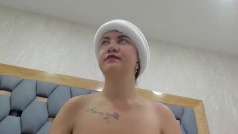 juliette_pretty_ online show from 2, 12, 2025