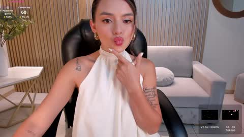 Juliette Moreau online show from 9, 4, 2026