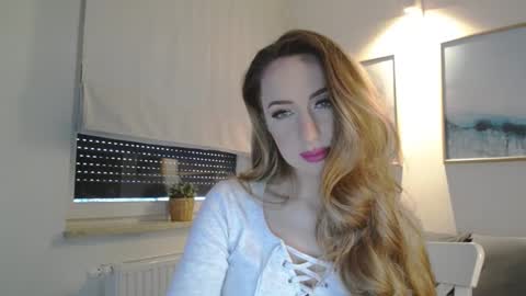 JulietteSensual online show from 8, 2, 2025