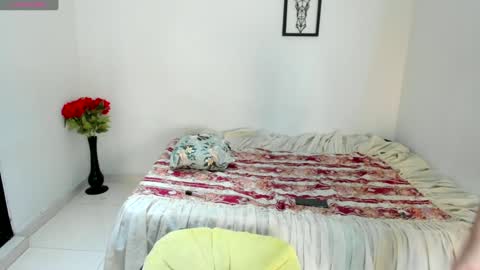 Juline Smith online show from 7, 1, 2025