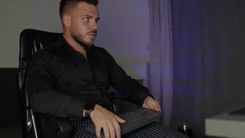 JULiUS   online show from 9, 9, 2025