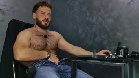 JULiUS   online show from 20, 11, 2025