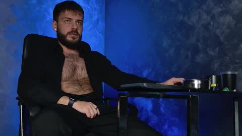 JULiUS   online show from 16, 12, 2025