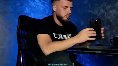 JULiUS   online show from 15, 1, 2026