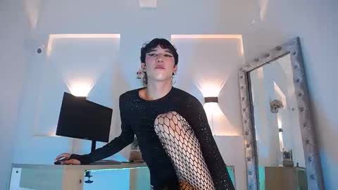 Snapshot of jullian_ricci chatting on 19, 5, 2026 jullian online show from 19, 5, 2026