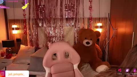 jullianapriv_ online show from 18, 2, 2026