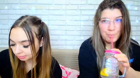 Snapshot of jullymood chatting on 8, 2, 2026 DoubleCherry online show from 8, 2, 2026