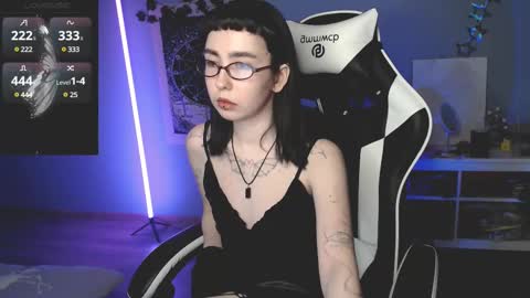 Baroness Von Cringe online show from 11, 2, 2025