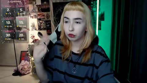 Baroness Von Cringe online show from 19, 9, 2025