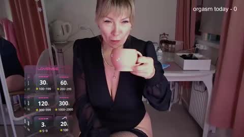 Snapshot of julvilnet chatting on 7, 2, 2025 Julia online show from 7, 2, 2025