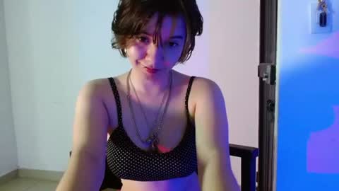 Snapshot of julz_cherry_ chatting on 10, 7, 2026 Cherry Julz Independiente online show from 10, 7, 2026
