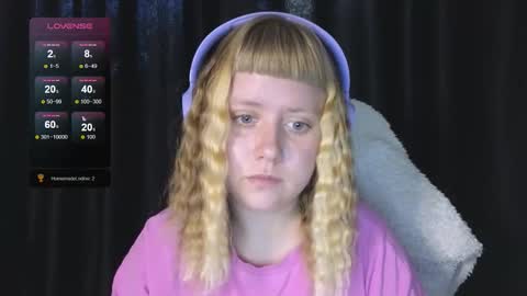 Snapshot of june_shy0 chatting on 11, 9, 2025 June online show from 11, 9, 2025