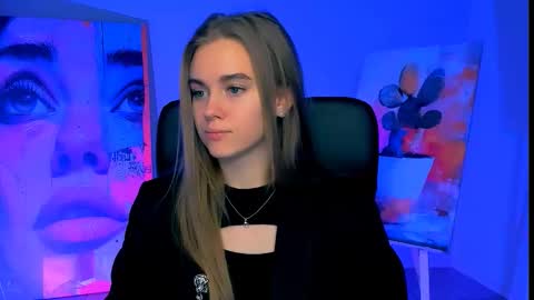 Snapshot of junewoods chatting on 3, 12, 2025 junewoods online show from 3, 12, 2025