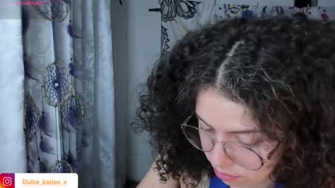 Snapshot of just_katiex chatting on 28, 2, 2025 Sofia online show from 28, 2, 2025