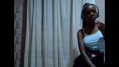 Snapshot of just_nuru chatting on 15, 2, 2025 just_nuru online show from 15, 2, 2025