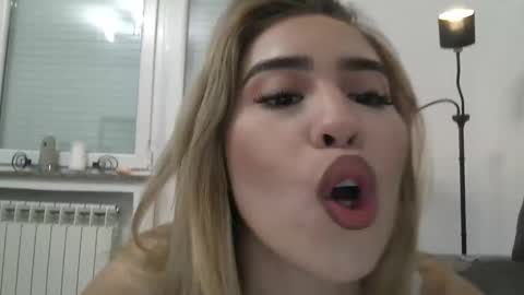 Snapshot of justbribri chatting on 15, 3, 2026 justbribri online show from 15, 3, 2026