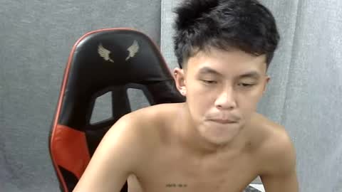 Snapshot of justcallme_james chatting on 19, 5, 2026 James online show from 19, 5, 2026
