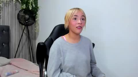 Snapshot of justin_jazmin chatting on 18, 2, 2025 JUSTIN Y JAZMIN online show from 18, 2, 2025