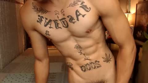 justine_hunk online show from 20, 12, 2024