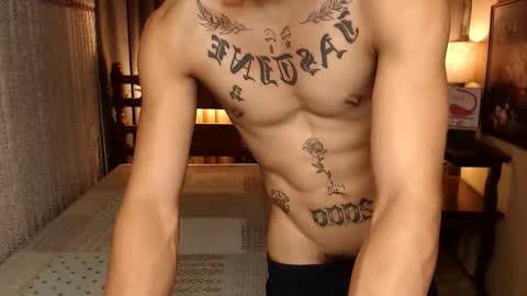 justine_hunk online show from 29, 12, 2024