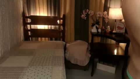 justine_hunk online show from 27, 9, 2025